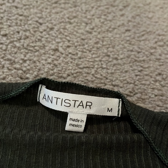 Anistar front tie scrunch top - Picture 2 of 4